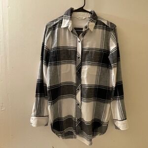 Athleta Black & White Plaid Button-Down Shirt